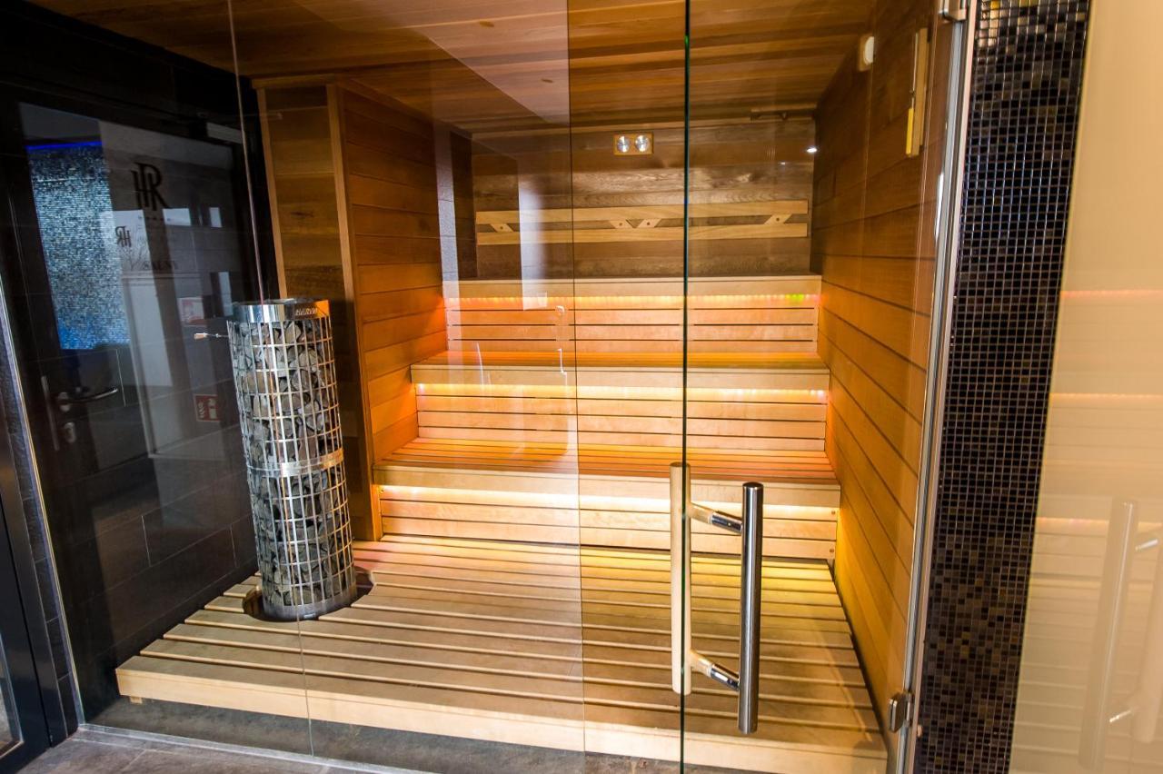 Hotel Royal & Spa Bialystok Exterior photo A modern Finnish sauna